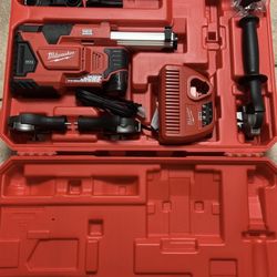  M12 12-Volt Lithium-Ion Cordless HAMMERVAC Universal Dust Extractor 