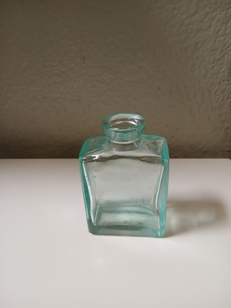 Light Green Apothecary Jar