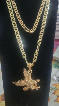 Gold-Tone Eagle Pendant Mariner Chain Necklace and Bracelet