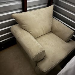 Chair/loveseat