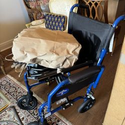Medline Hybrid 2 Transport Wheelchair with an 18" seat. - Excellent Condition- Retail $450