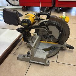 DeWalt Compound Miter Saw DW716