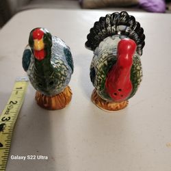 Ceramic Turkey Salt And Pepper Shakers