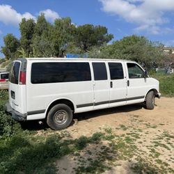 2000 Chevrolet Express Van 