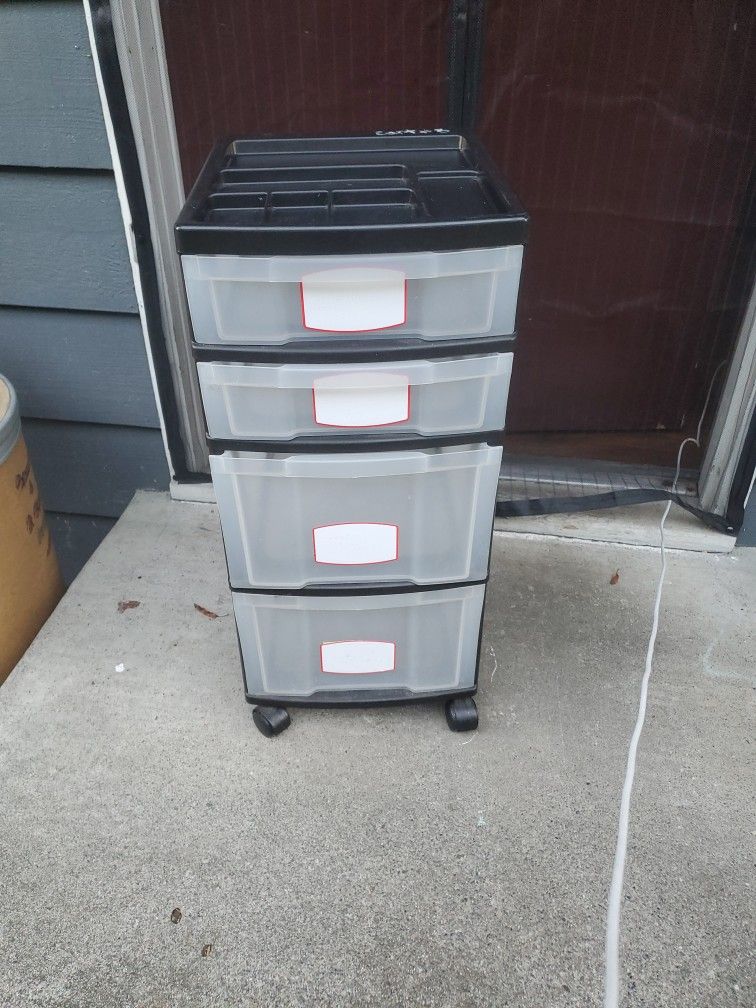 Iris Usa Plastic Storage