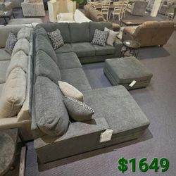 Tracling Slate LAF Sectional