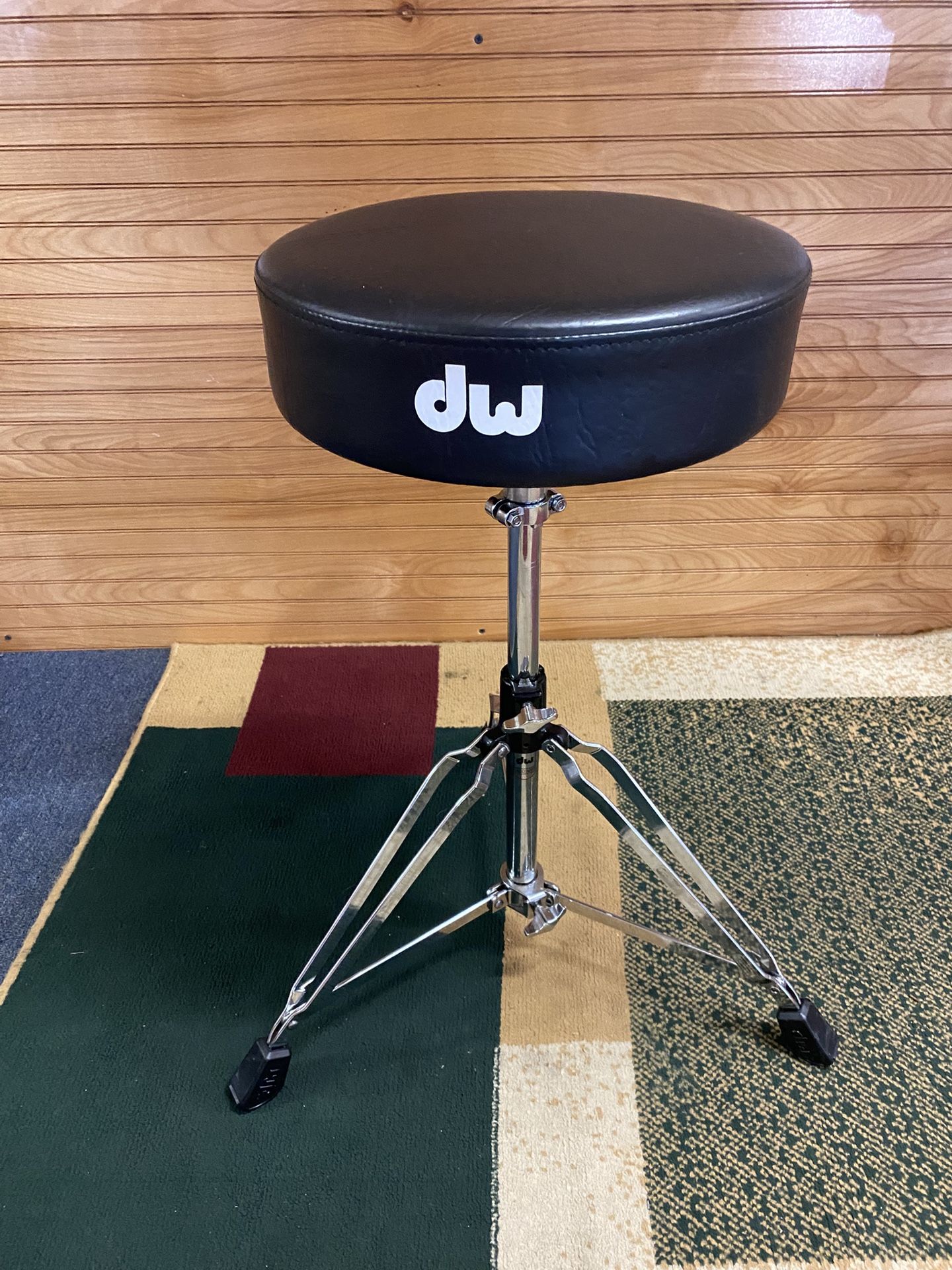 DW. 3100 Series Drum Throne