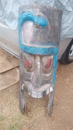 LARGE TIKI HEAD CARVING 