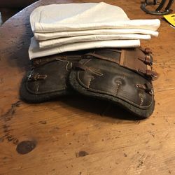 Horse jumping boots