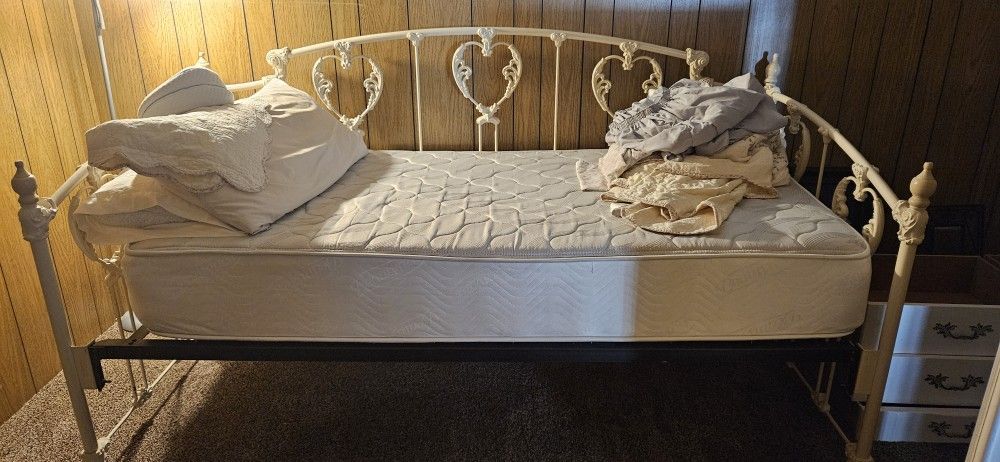 Day Bed