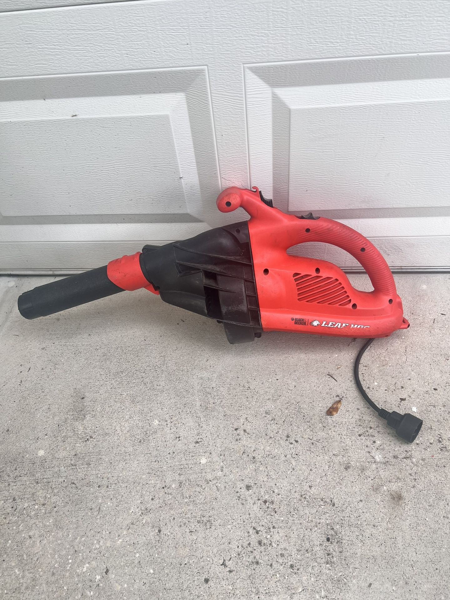 Leaf Blower
