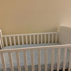 3-in-1 Convertible Baby Crib w/ Changer (White) – Brand New, Never Used