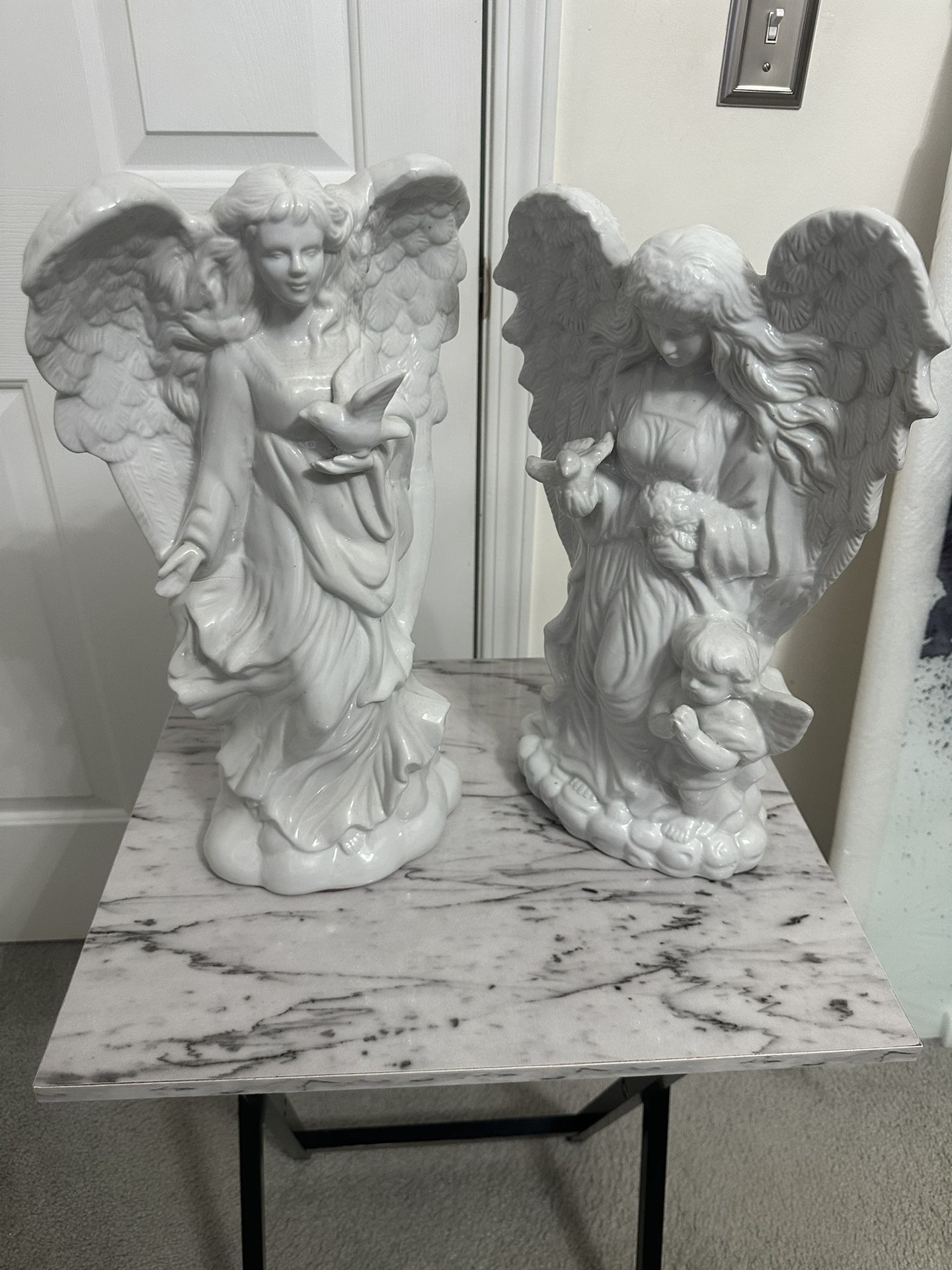 ✨ Beautiful Ceramic Angel Statues – Set of 2 ✨