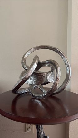 Abstract decorative sculpture