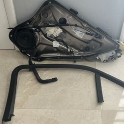 Mercedes W212 E350 C63 AMG E400 Rear Right Side Door Window Regulator OEM