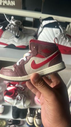 never worn! 9c pbj jordan 1s