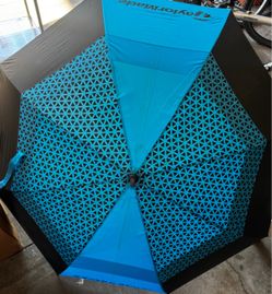 TaylorMade Golf Umbrella – Blue & Black Geometric