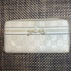 Gucci Guccissima Bow Wallet