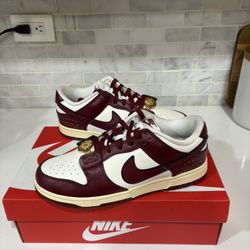 Nike Dunk Low “Sisterhood” Size: 8.5