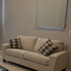 COUCH FROM ASHLEY HOME FURNITURE 