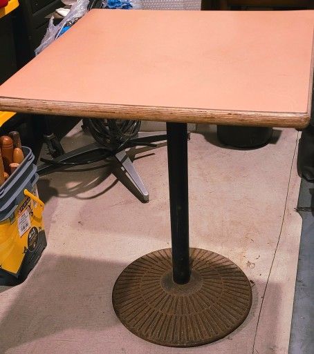 Sturdy Bistro Table With Formica Top 24x24