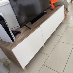 IKEA besta