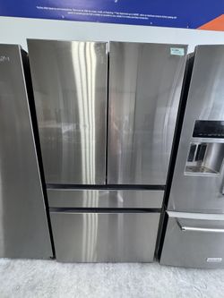 Open Box Bespoke Refrigerator 