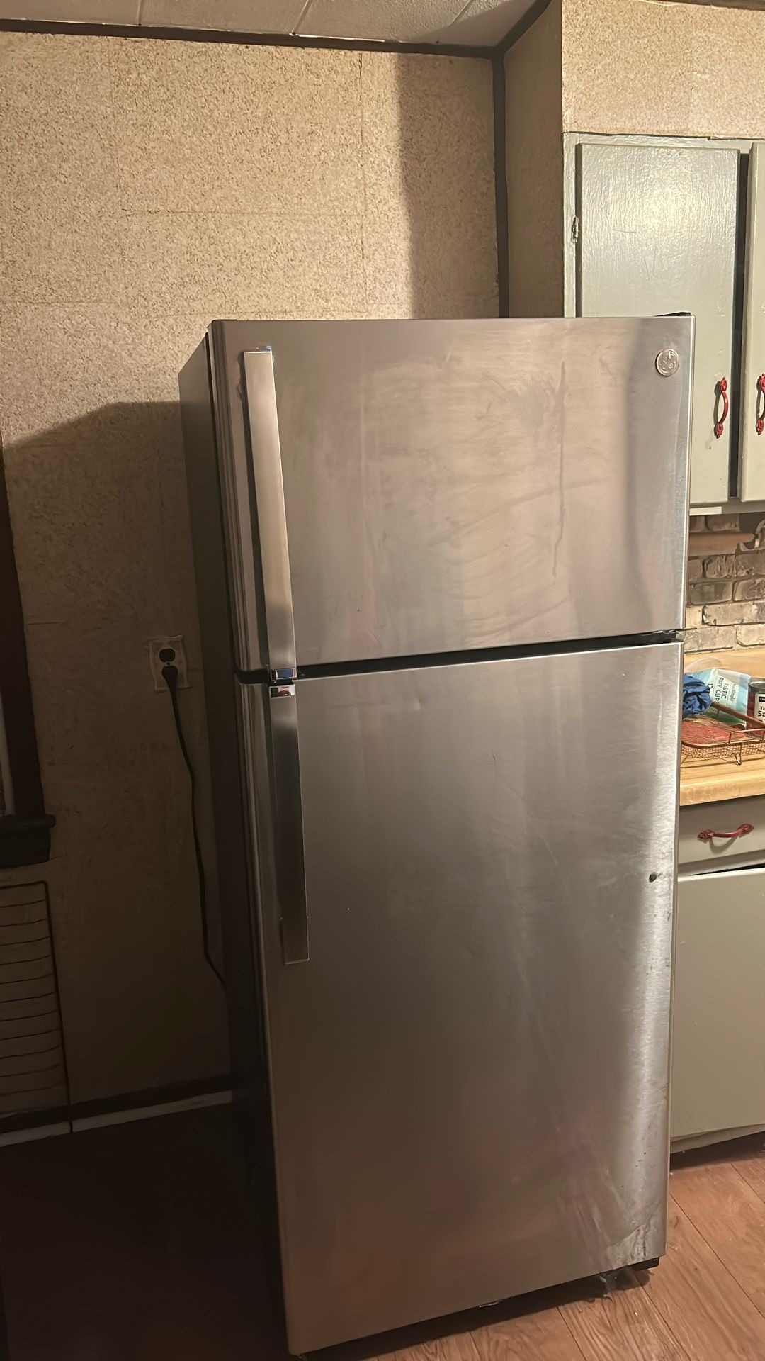 GE Refrigerator Works Great Just Moving!