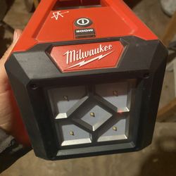 Milwaukee Light M18 
