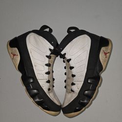 Jordan Retro 9 Space Jam Size 9.5