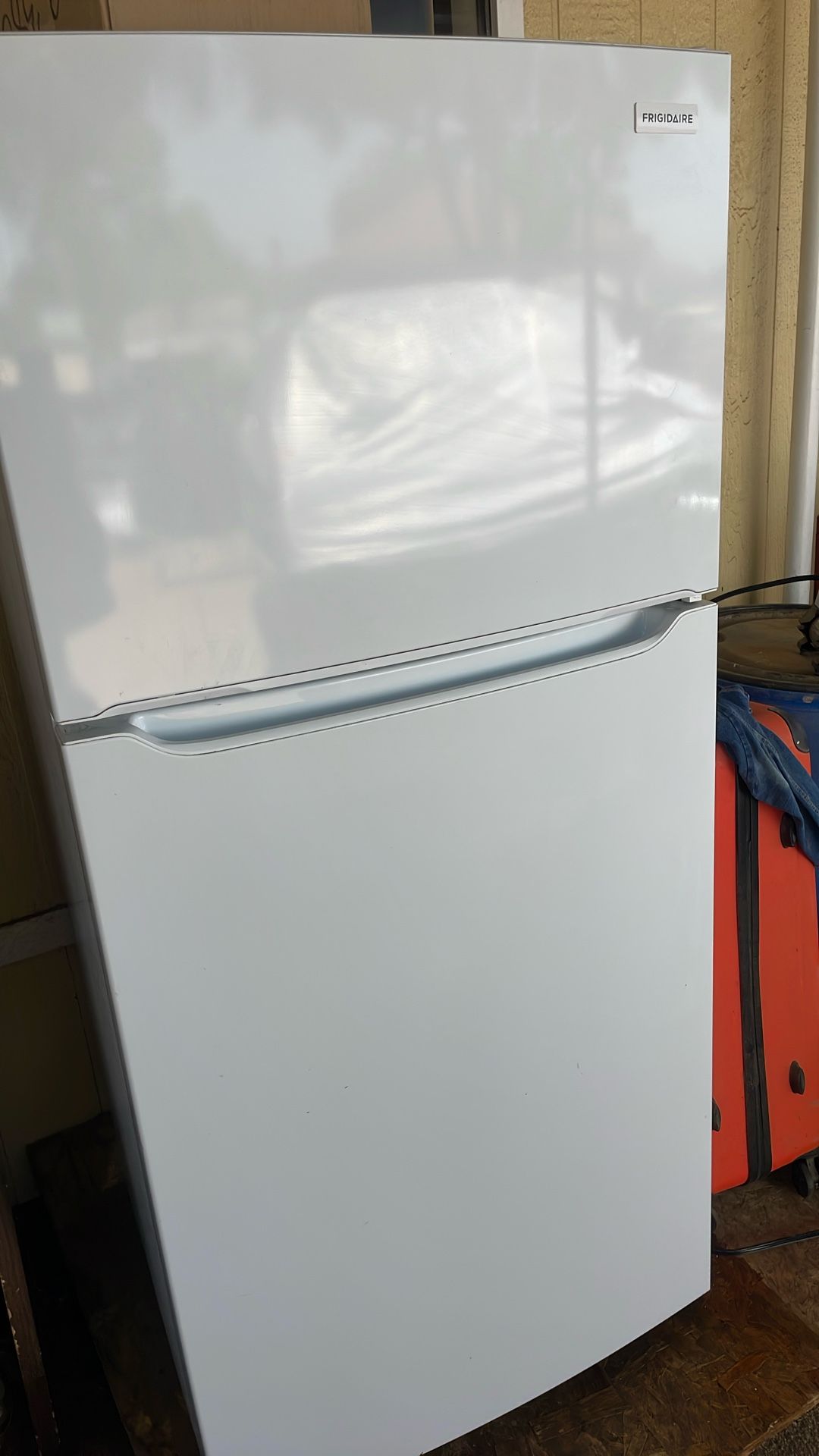 Frigidaire refrigerator