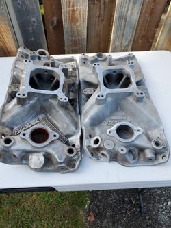 Vintage Eldelbrock Manifolds