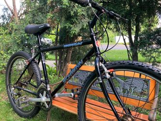 Schwinn High Plains Mountain Bike