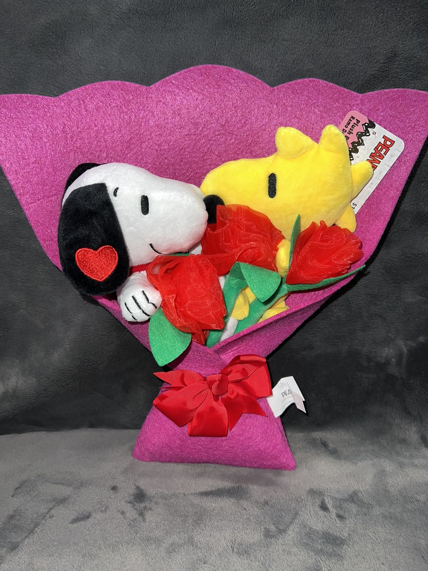 2024 Peanuts Snoopy & Woodstock 14" VALENTINE'S PLUSH BOUQUET Walmart