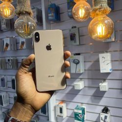 iPhone XS Max Unlocked With Warranty 