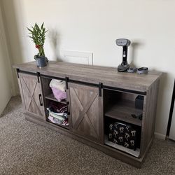 Tv Stand with doors