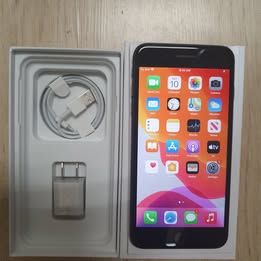 Iphone 8 Plus 64gb unlocked for sell at Rosemead CA please contact us626--940***5575