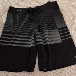 Sz 34 Oakley Swim Trunks 