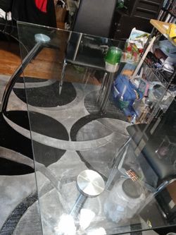 Glass Diningroom Table