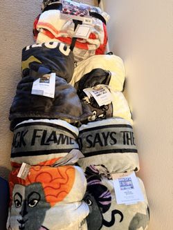New 5 Fleece Blankets/Throws