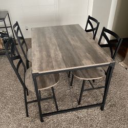 Dining Table set with 4 Chairs