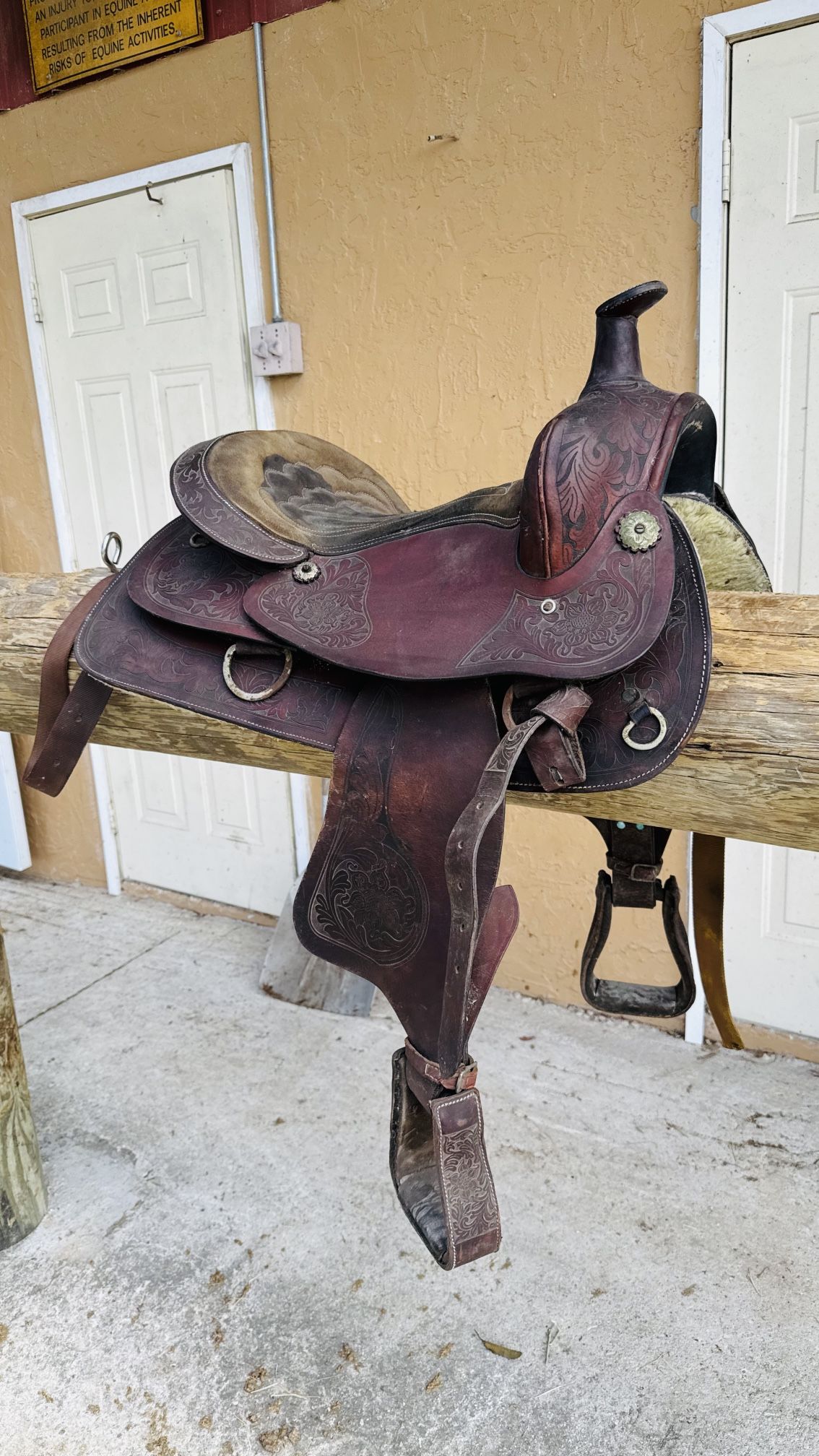 15” Saddle With Pad