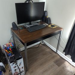 Nice Large Desk (Good For Desktop)