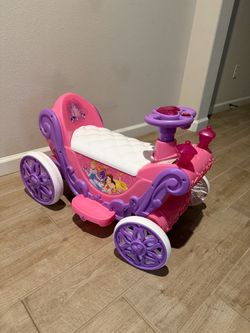 Huffy Disney Princess 6V Carriage Ride-On Toy