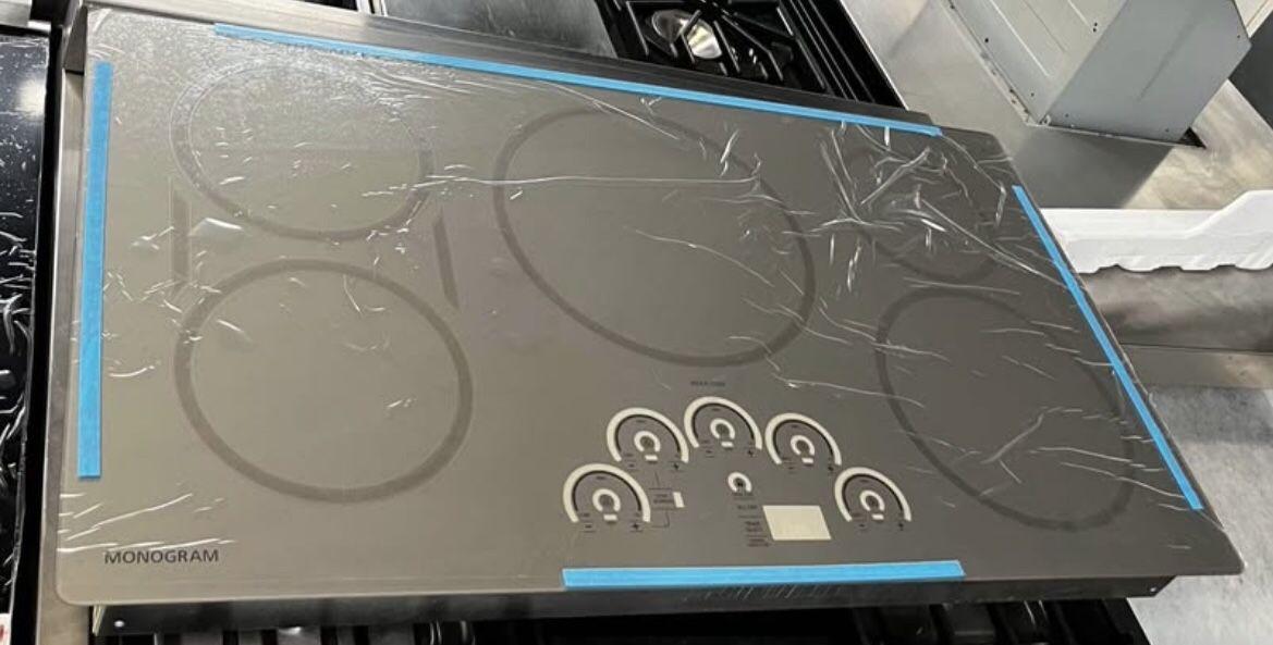Monogram Built In 36” Wide Induction Cooktop