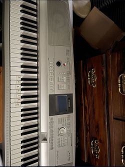 88 Key Yamaha Keyboard