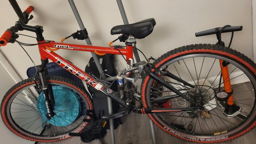 Trek Mountain Bike Small