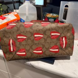 Coach bag great condition like new