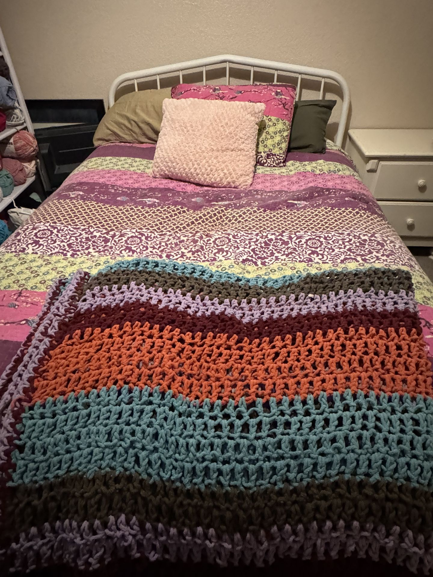 White Metal Bed Frame 