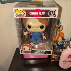 CHUCKY 10-INCH! Funko POP #973